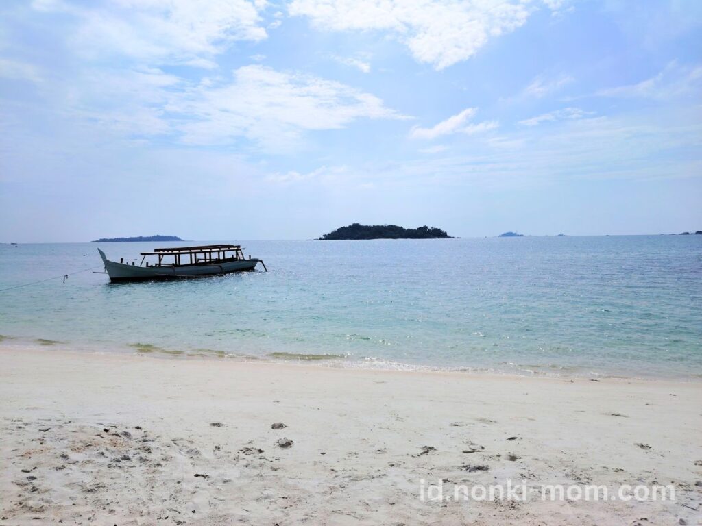 子連れBelitung(ブリトゥン)島-Sheratonの午後のビーチ