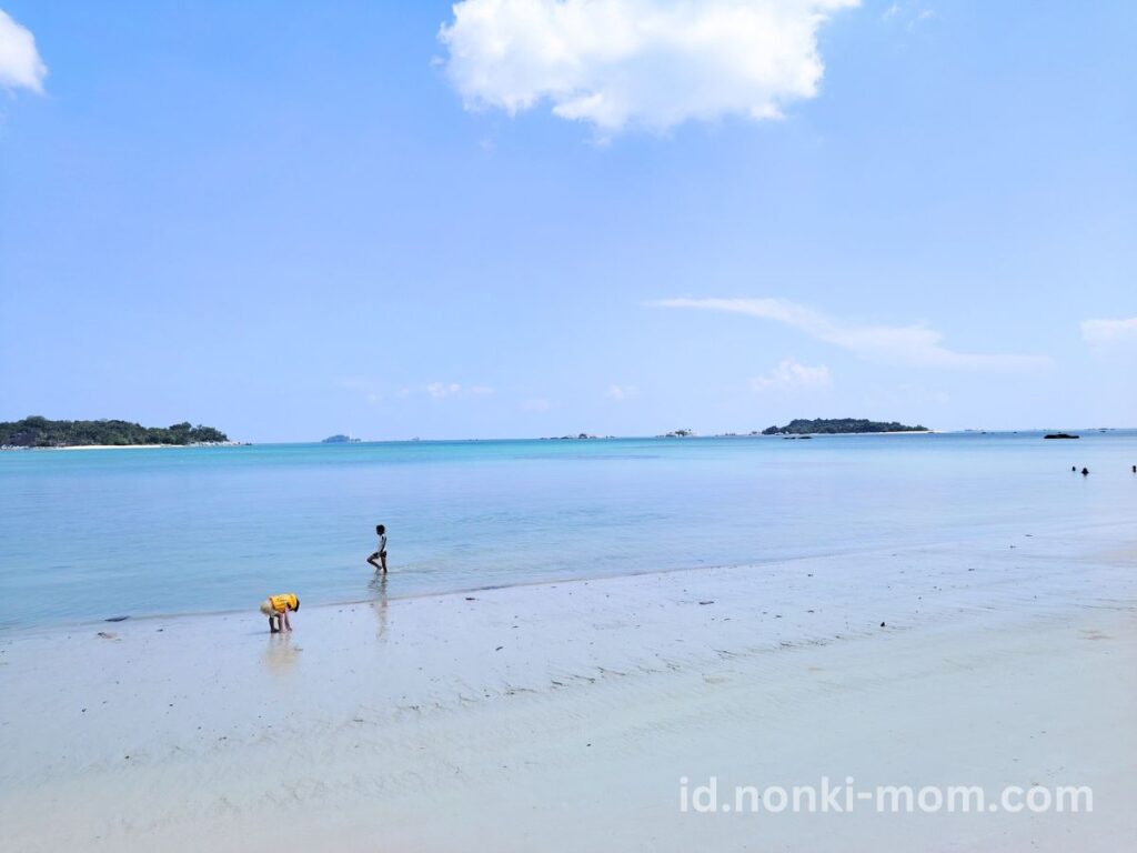 子連れBelitung(ブリトゥン)島-Sheraton beach の朝の様子