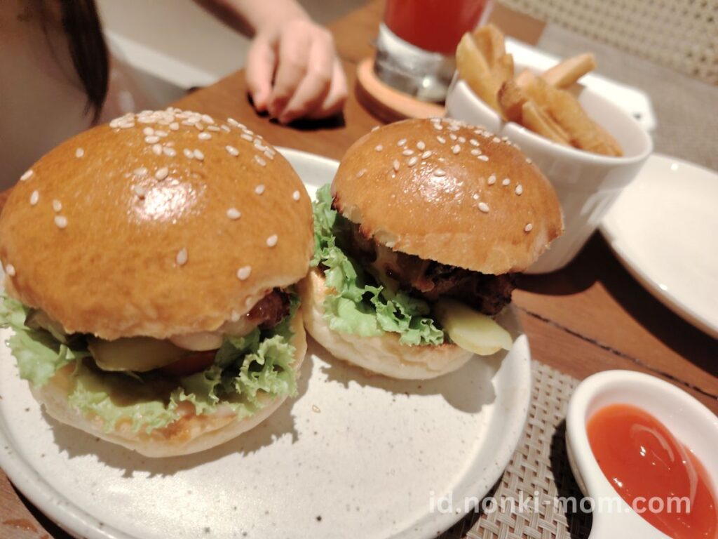 子連れBelitung(ブリトゥン)島-Island Restaurantのキッズミール